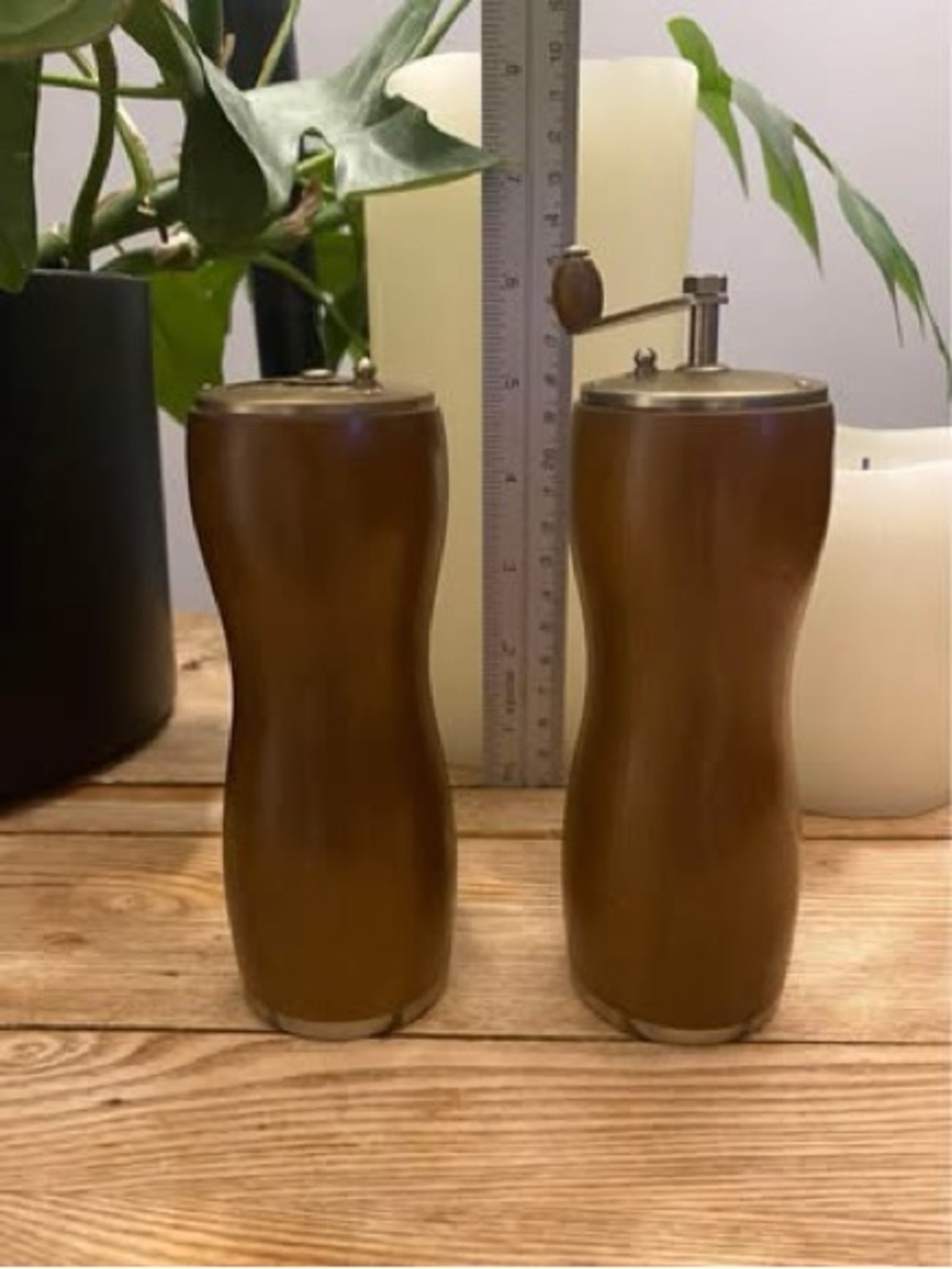 Vintage Mid Century Wood & Brass Hand Crank Pepper Mill Salt Shaker Set Japan